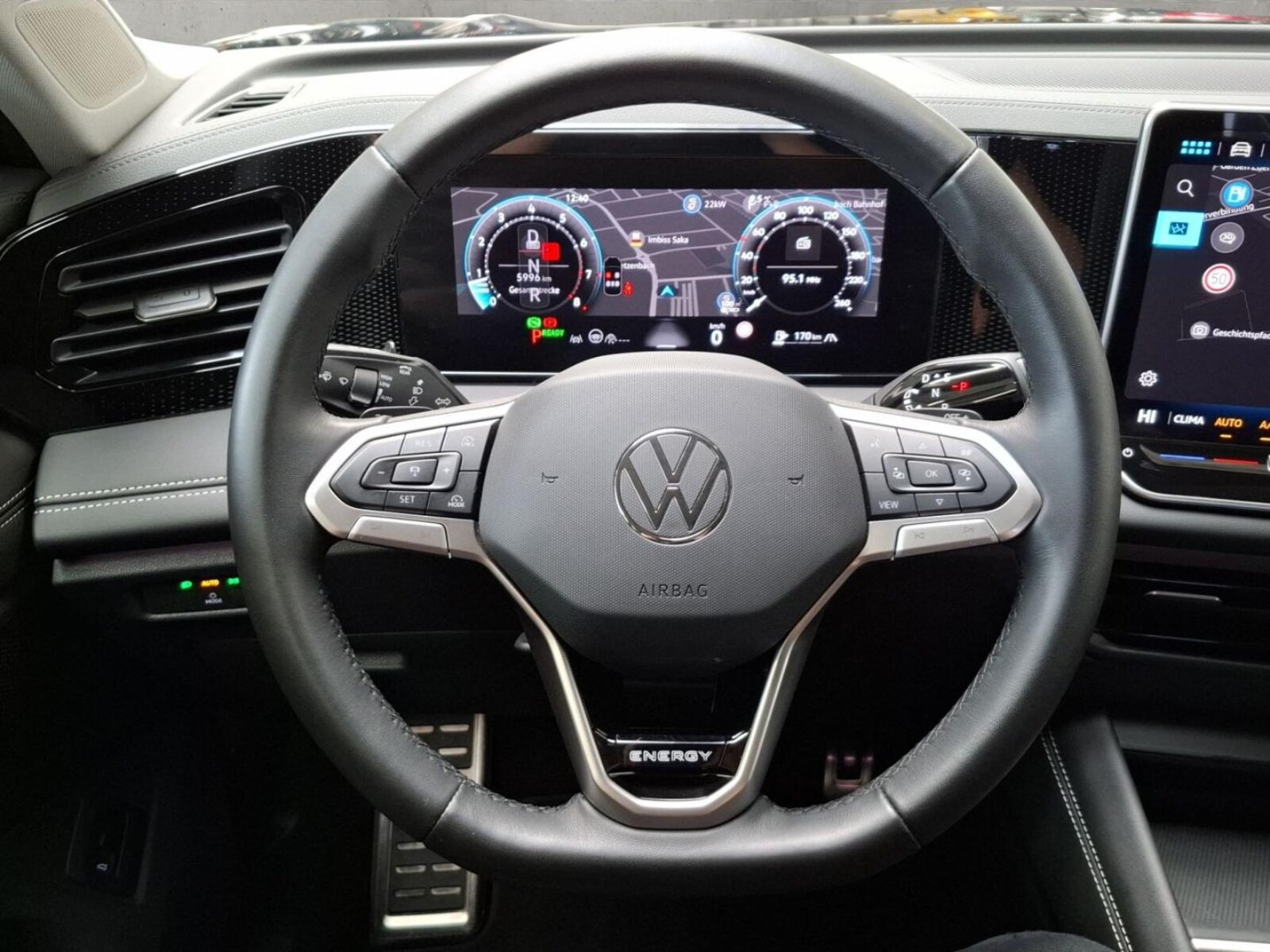 Volkswagen Tiguan – Bild 11