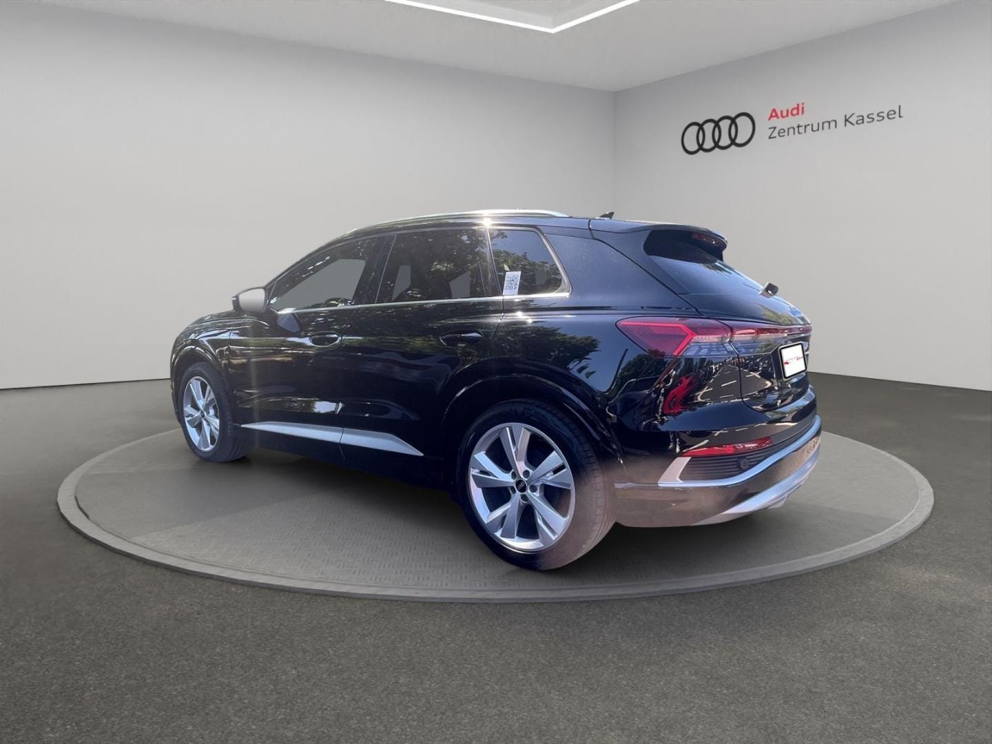 Image about Audi Q4 e-tron 40 e-tron