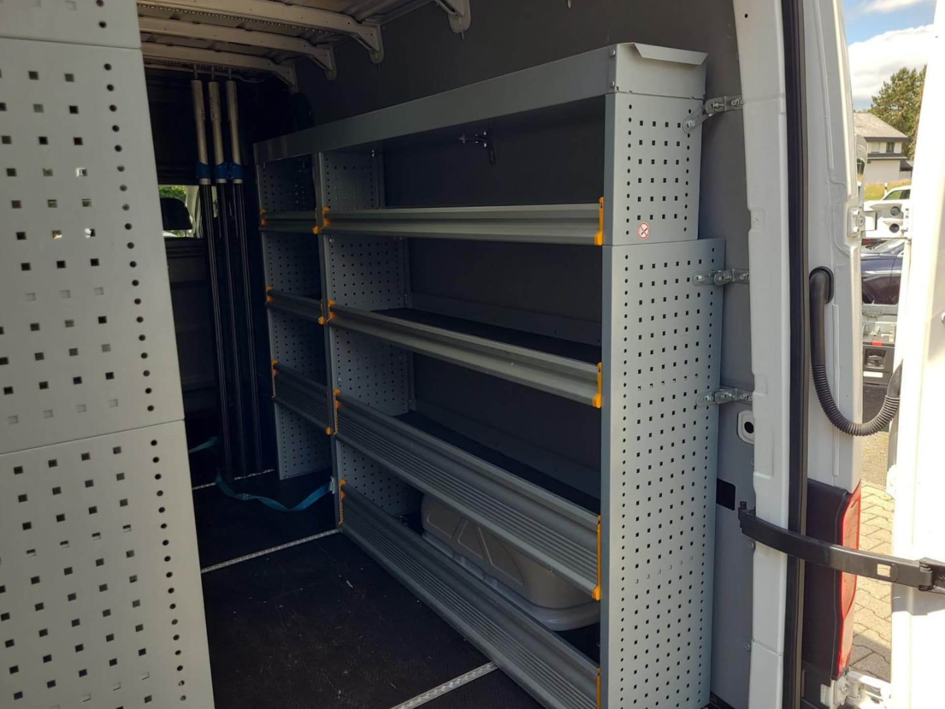Volkswagen Crafter Kasten langer Radstand