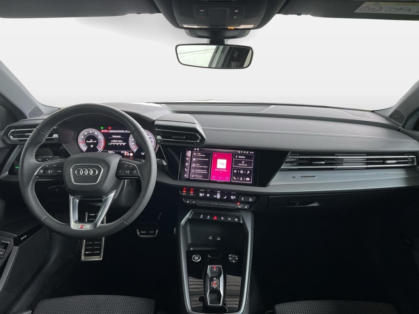 Bild über Audi A3 Sportback S line 30 TFSI S tronic - für weitere Informationen kontaktieren Sie den Audi Partner