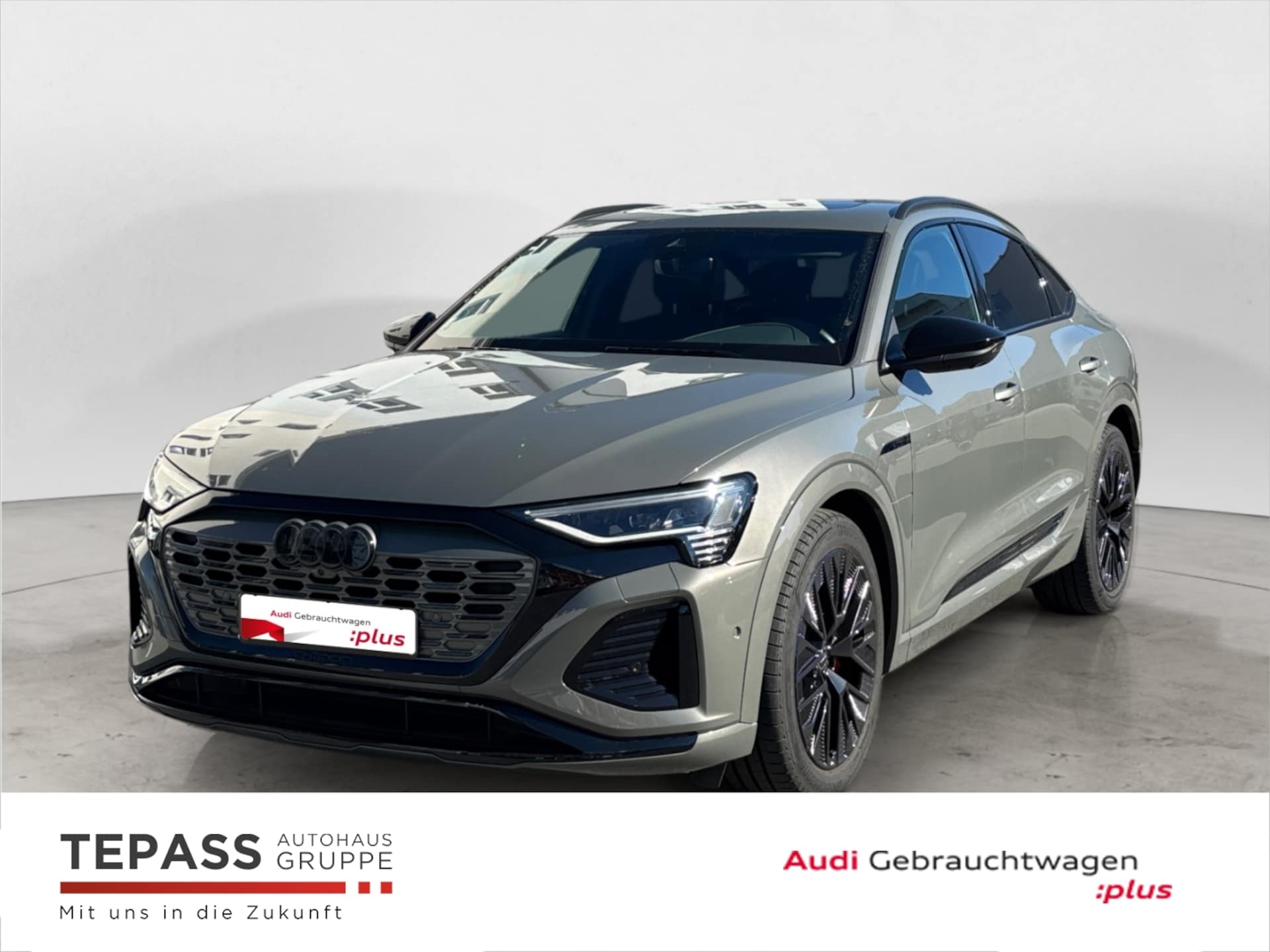 Audi Q8 Sportback e-tron 2023