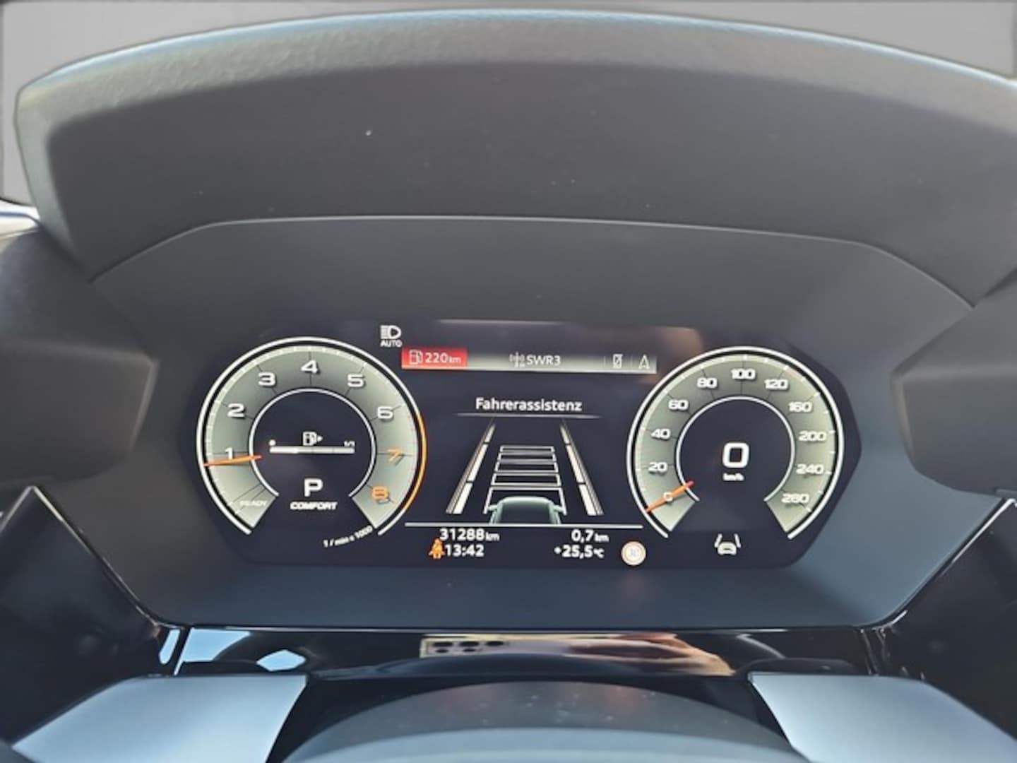 Bild über Audi A3 Sportback S line 40 TFSI quattro S tronic - für weitere Informationen kontaktieren Sie den Audi Partner