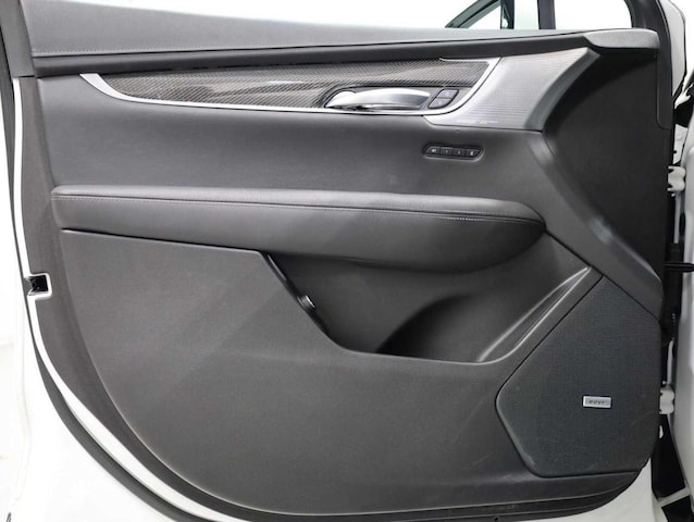 2023 Cadillac XT5 Sport - Photo 16