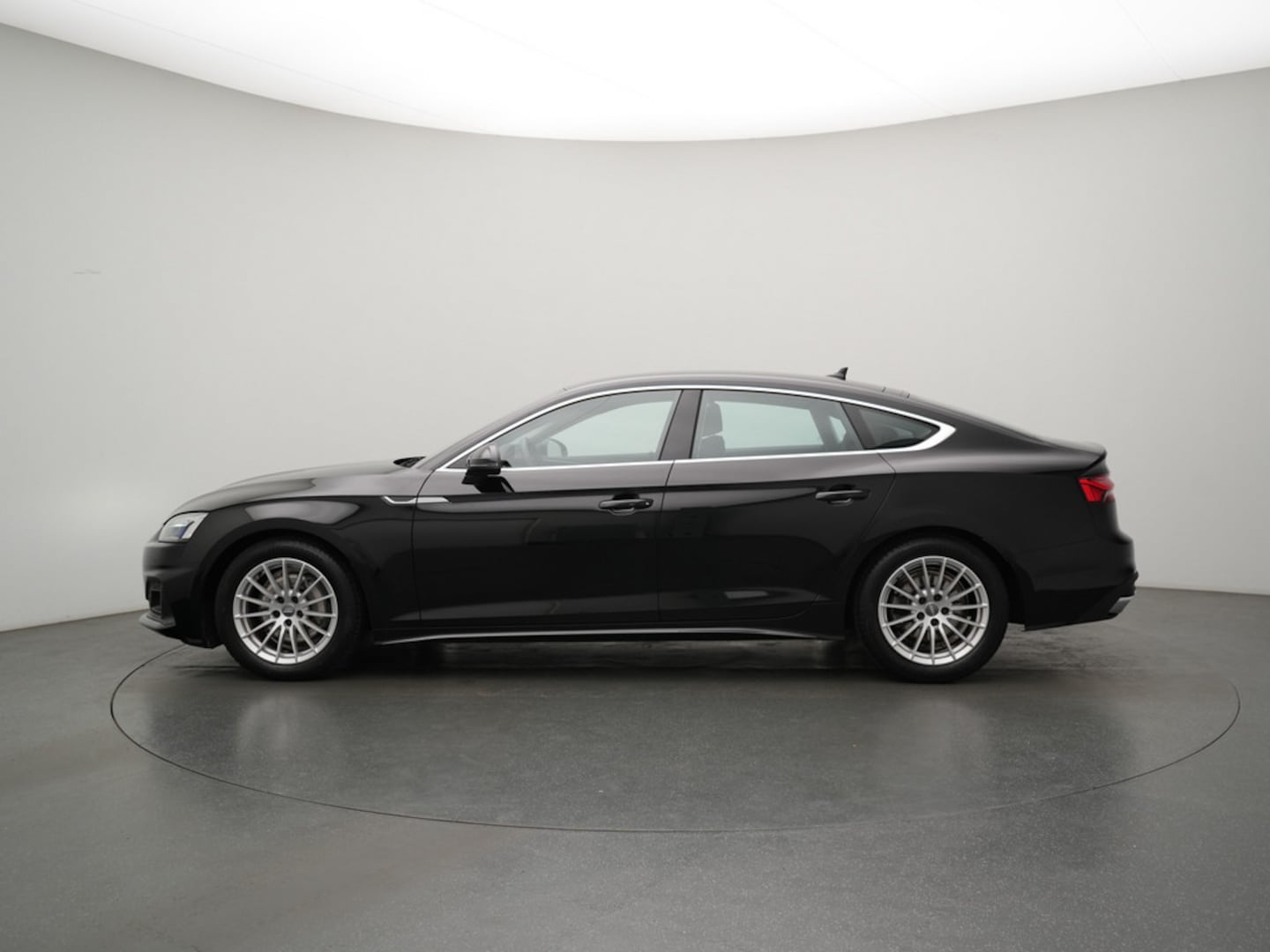 Bild über Audi A5 Sportback 40 TDI S tronic - für weitere Informationen kontaktieren Sie den Audi Partner