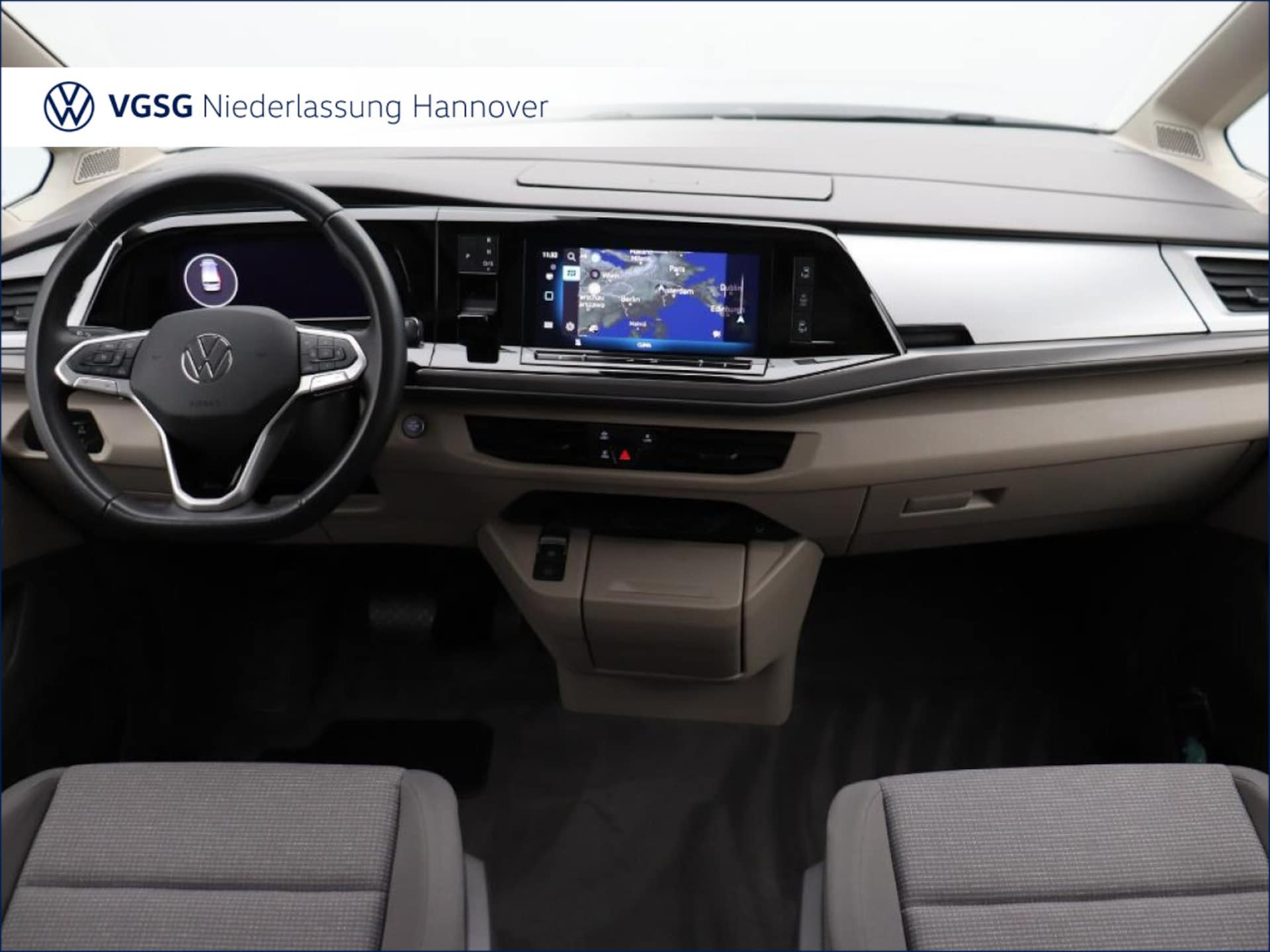 Volkswagen Multivan Langversion Basis-Modell