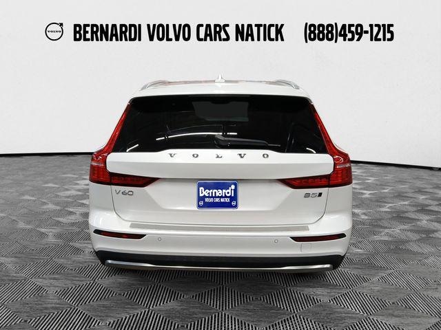 2024 Volvo V60 Cross Country