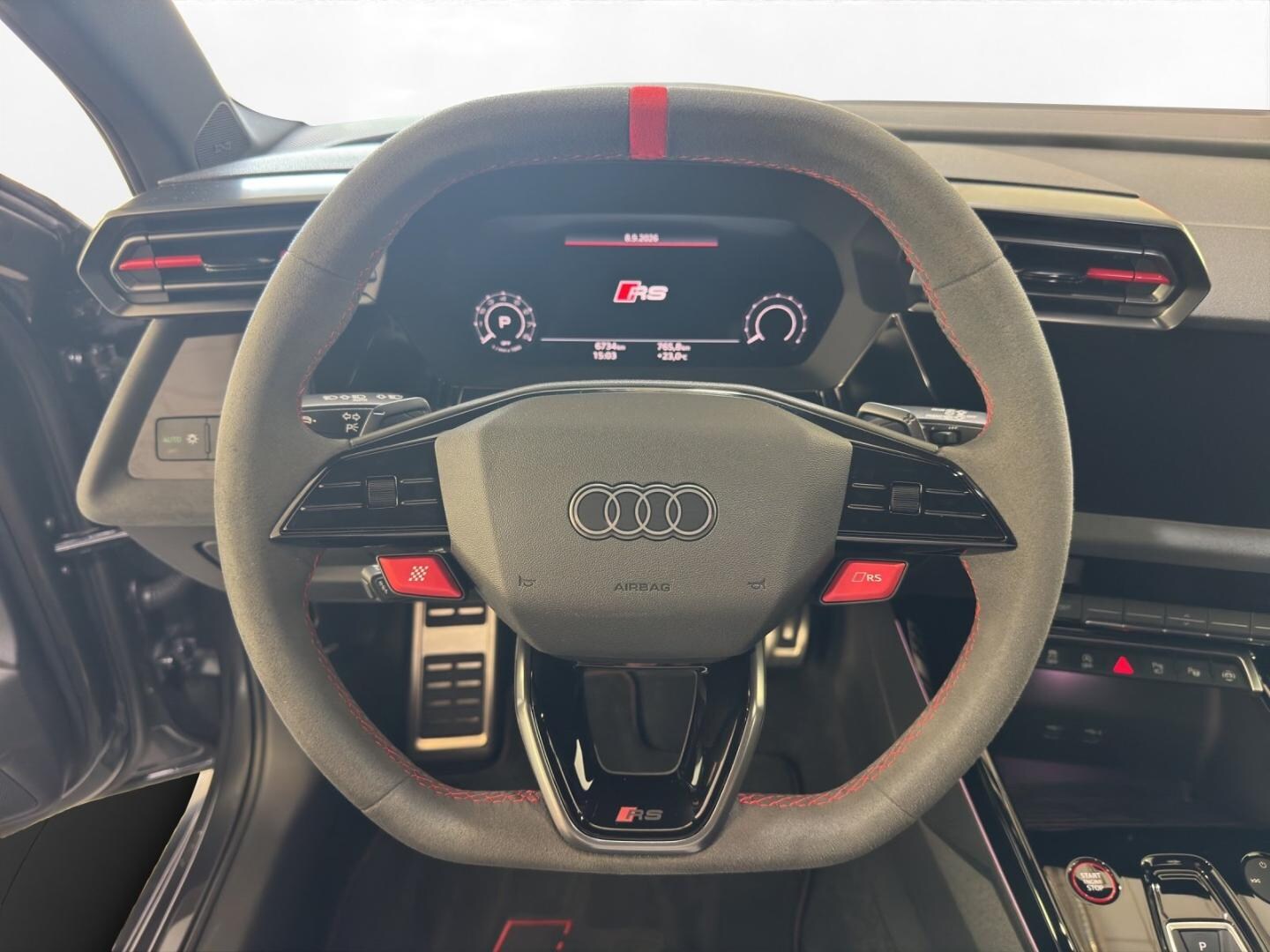 Bild über Audi RS 3 Sportback TFSI quattro 294 kW S tronic - für weitere Informationen kontaktieren Sie den Audi Partner