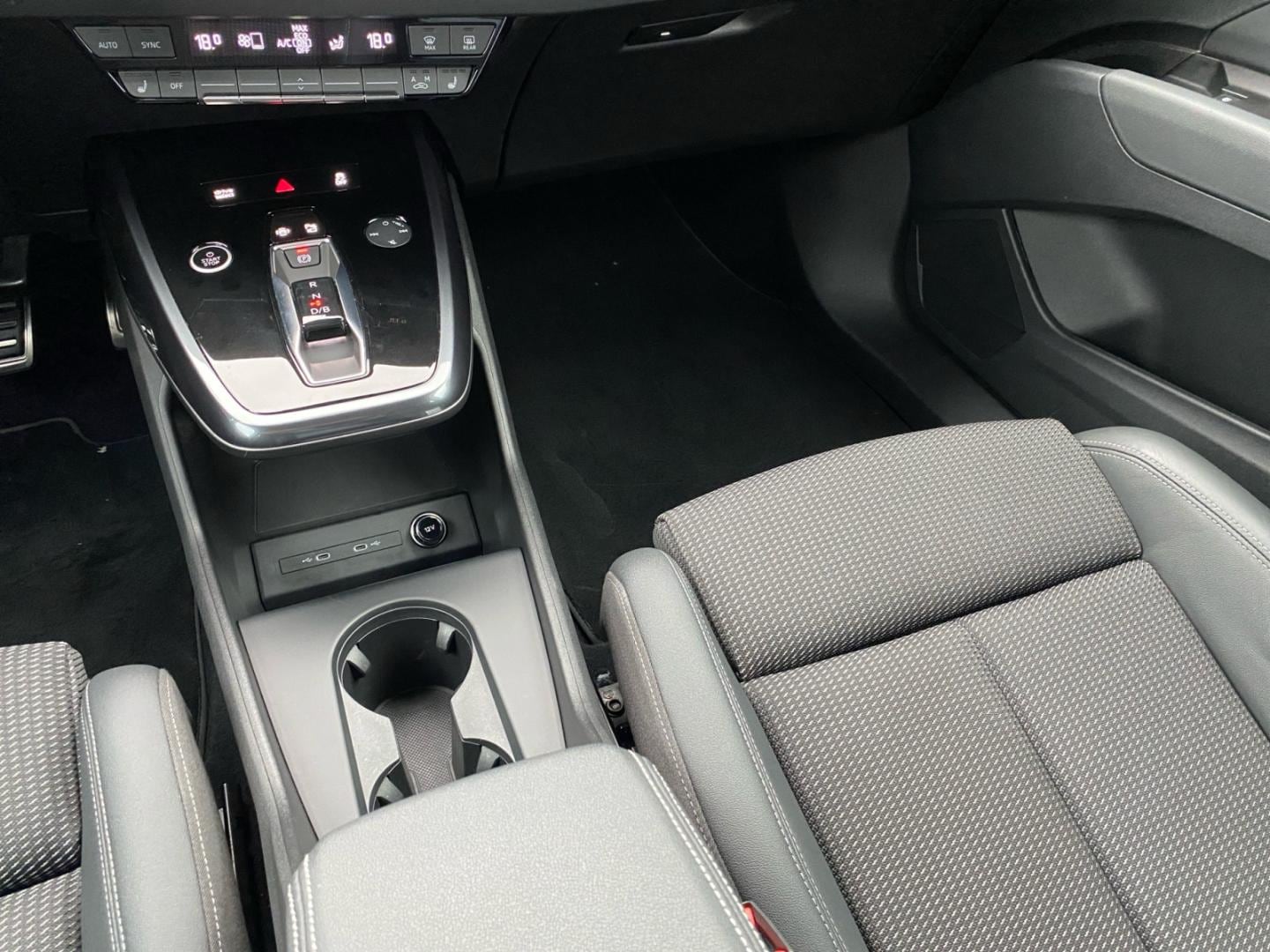 Bild über Audi Q4 e-tron 50 e-tron quattro - für weitere Informationen kontaktieren Sie den Audi Partner