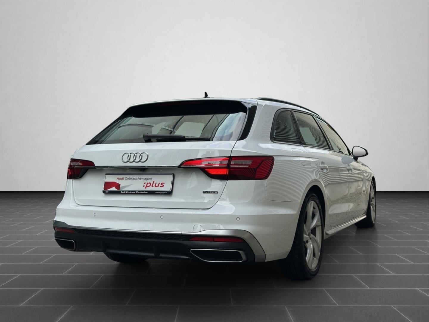 Bild über Audi A4 Avant S line 40 TDI quattro S tronic - für weitere Informationen kontaktieren Sie den Audi Partner