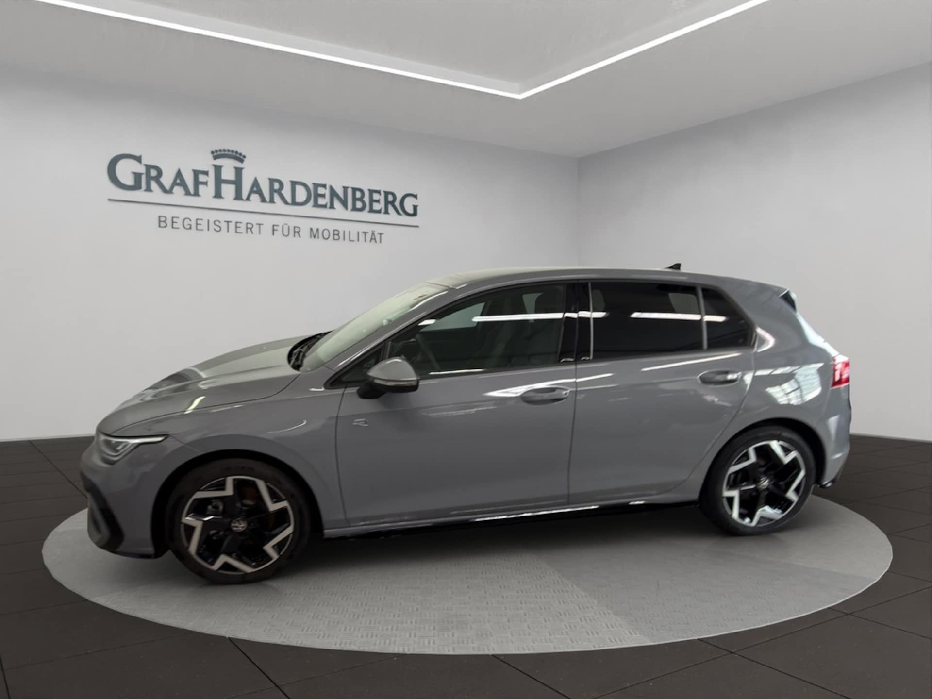 Volkswagen Golf R-Line