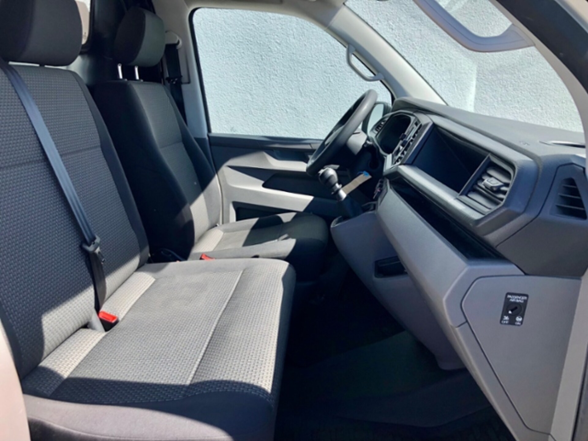 Volkswagen T6.1 Transporter Kasten langer Radstand