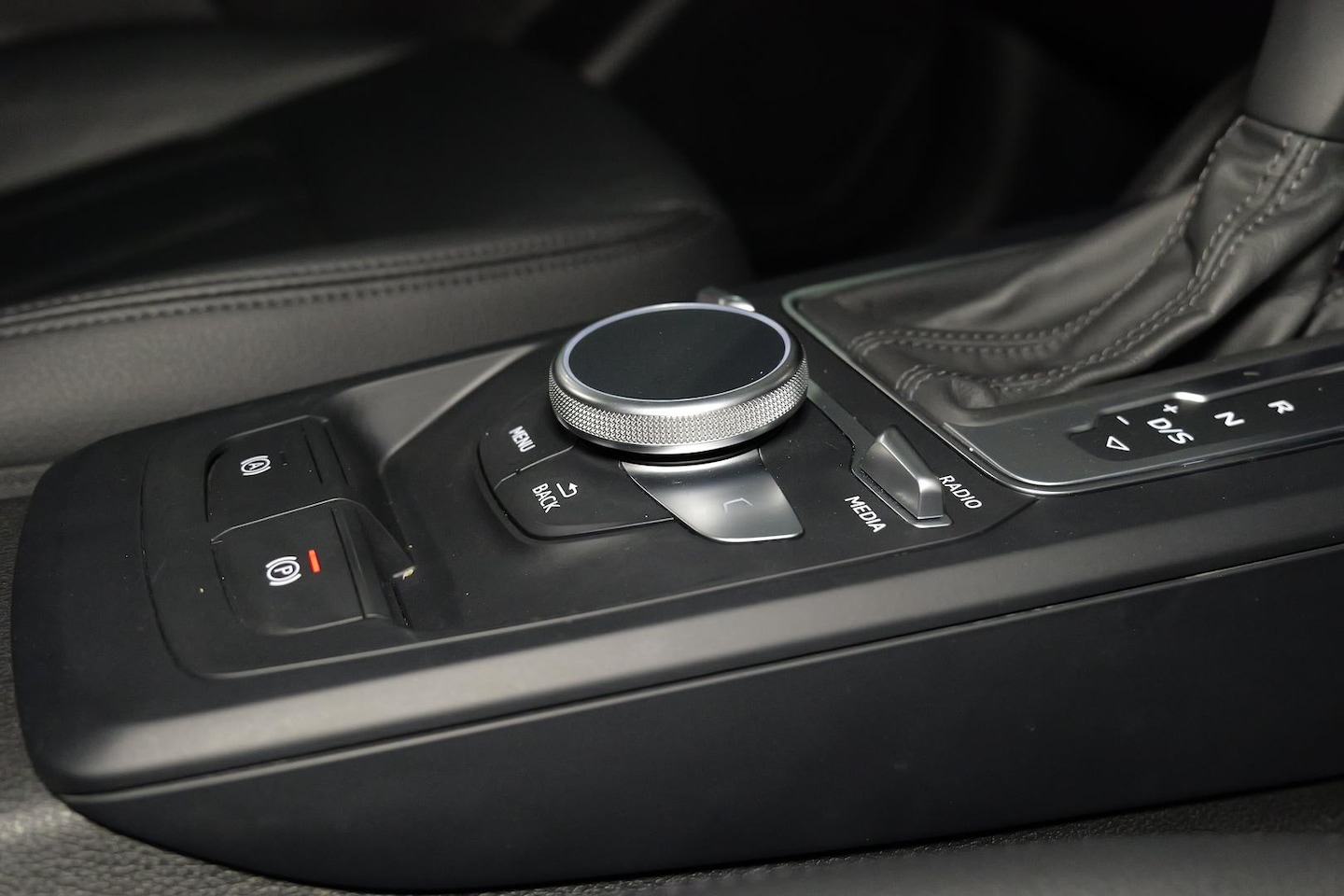 Image about Audi Q2 35 TFSI S tronic