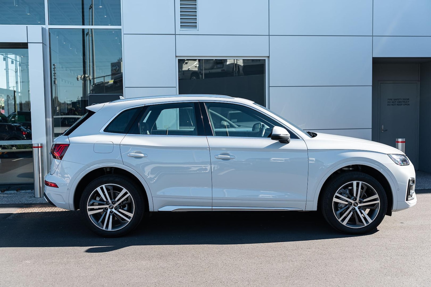 Image about Audi Q5 Sport 40 TDI quattro S tronic