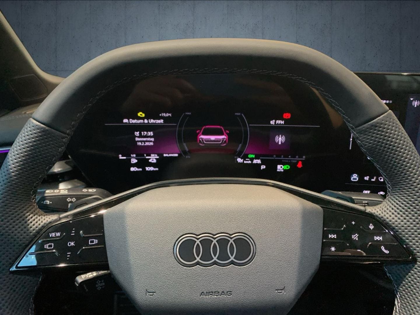 Bild über Audi A5 Limousine e-hybrid e-hybrid quattro 270 kW S tronic - für weitere Informationen kontaktieren Sie den Audi Partner