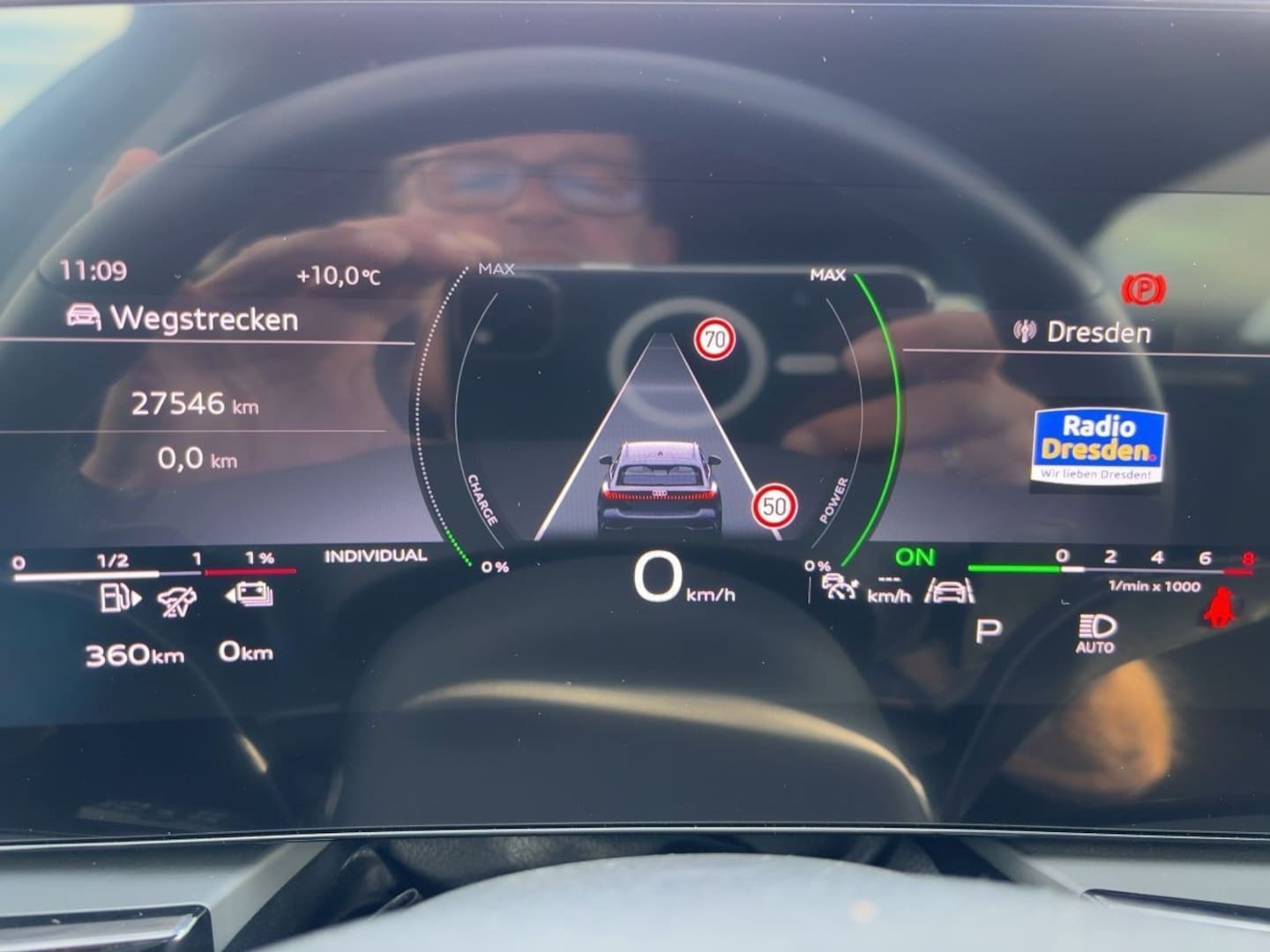 Bild über Audi A5 Avant e-hybrid e-hybrid quattro 220 kW S tronic - für weitere Informationen kontaktieren Sie den Audi Partner