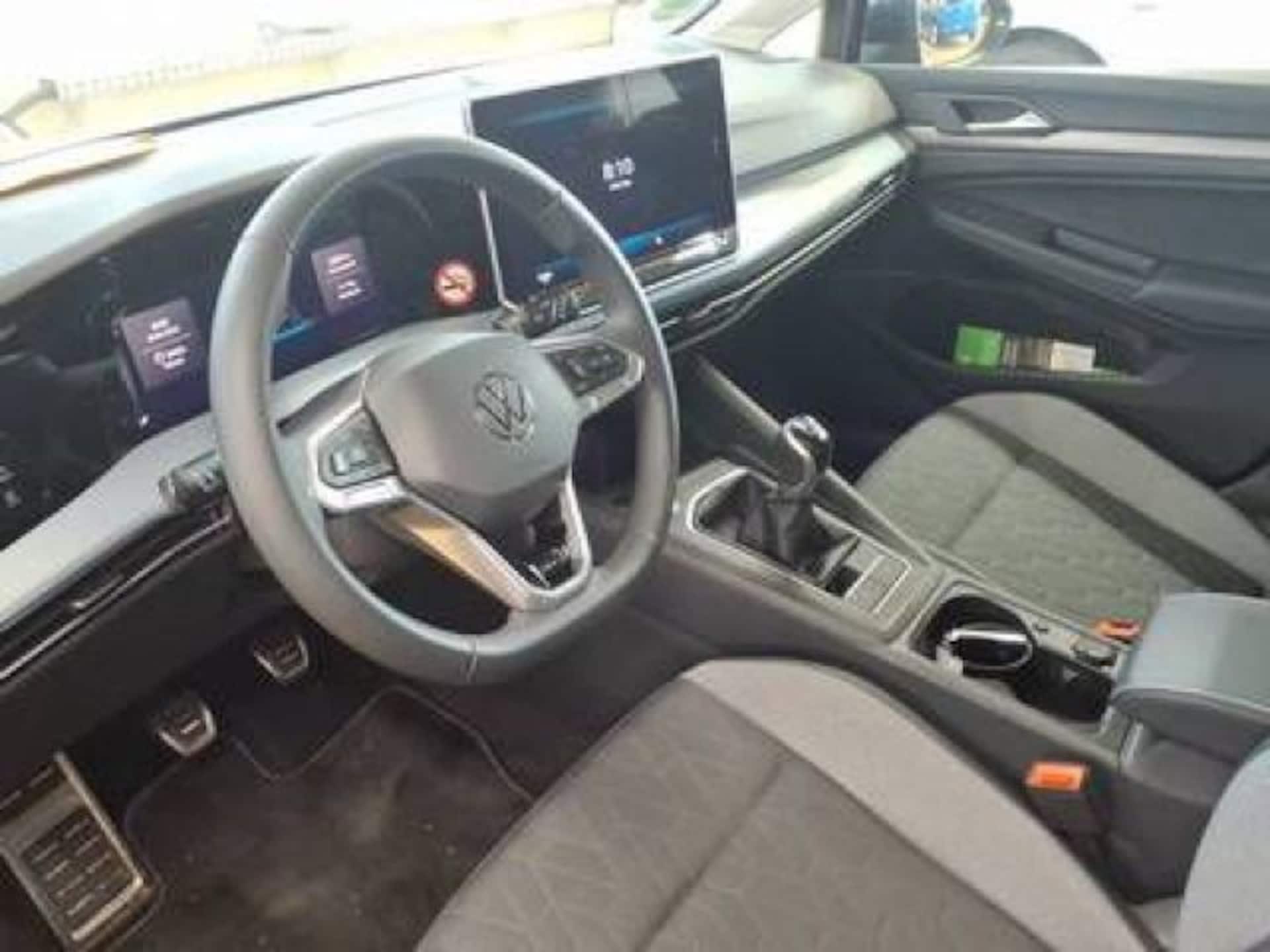 Volkswagen Golf Life