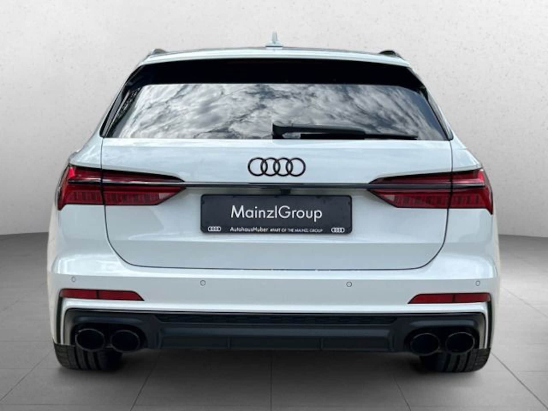 Audi S6 Avant