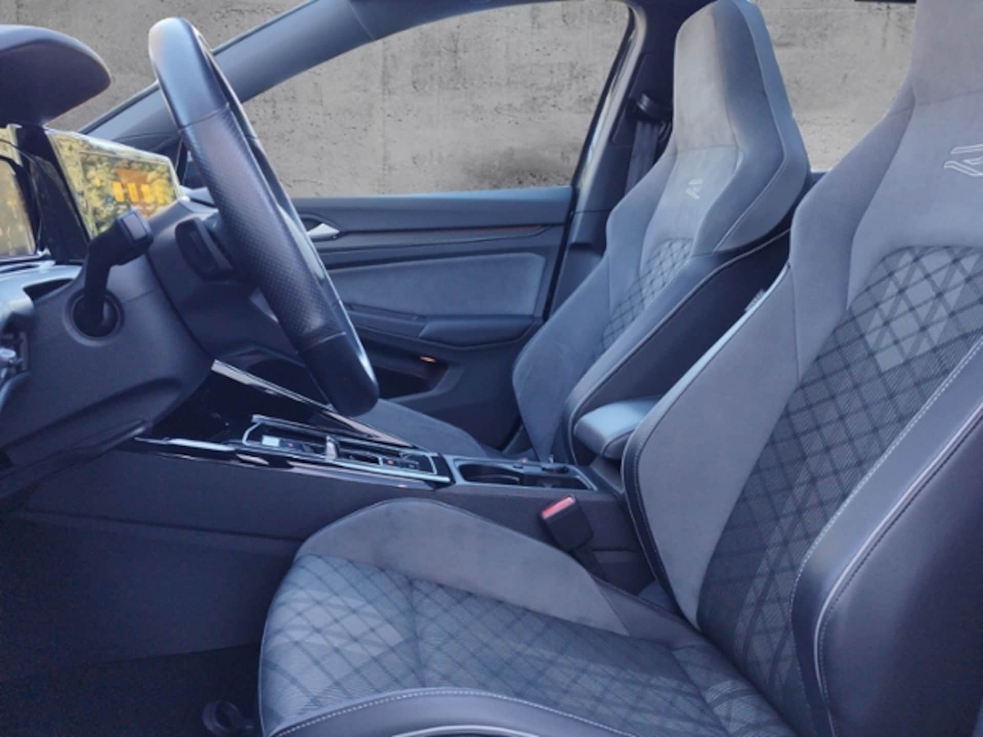 Volkswagen Golf Variant R-Line