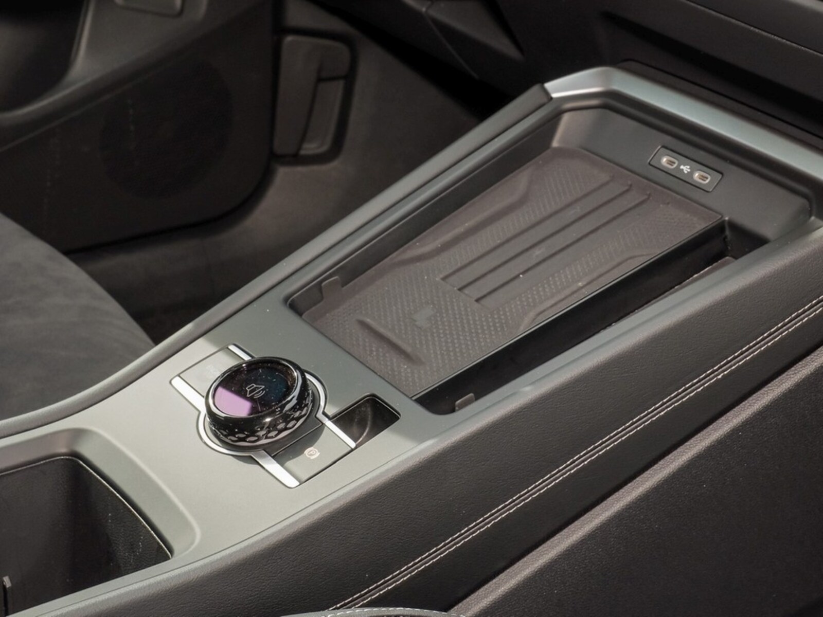 Volkswagen T-Roc – Bild 12