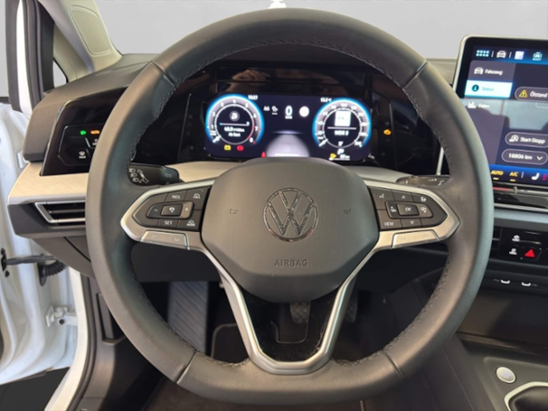 Volkswagen Golf Variant Life