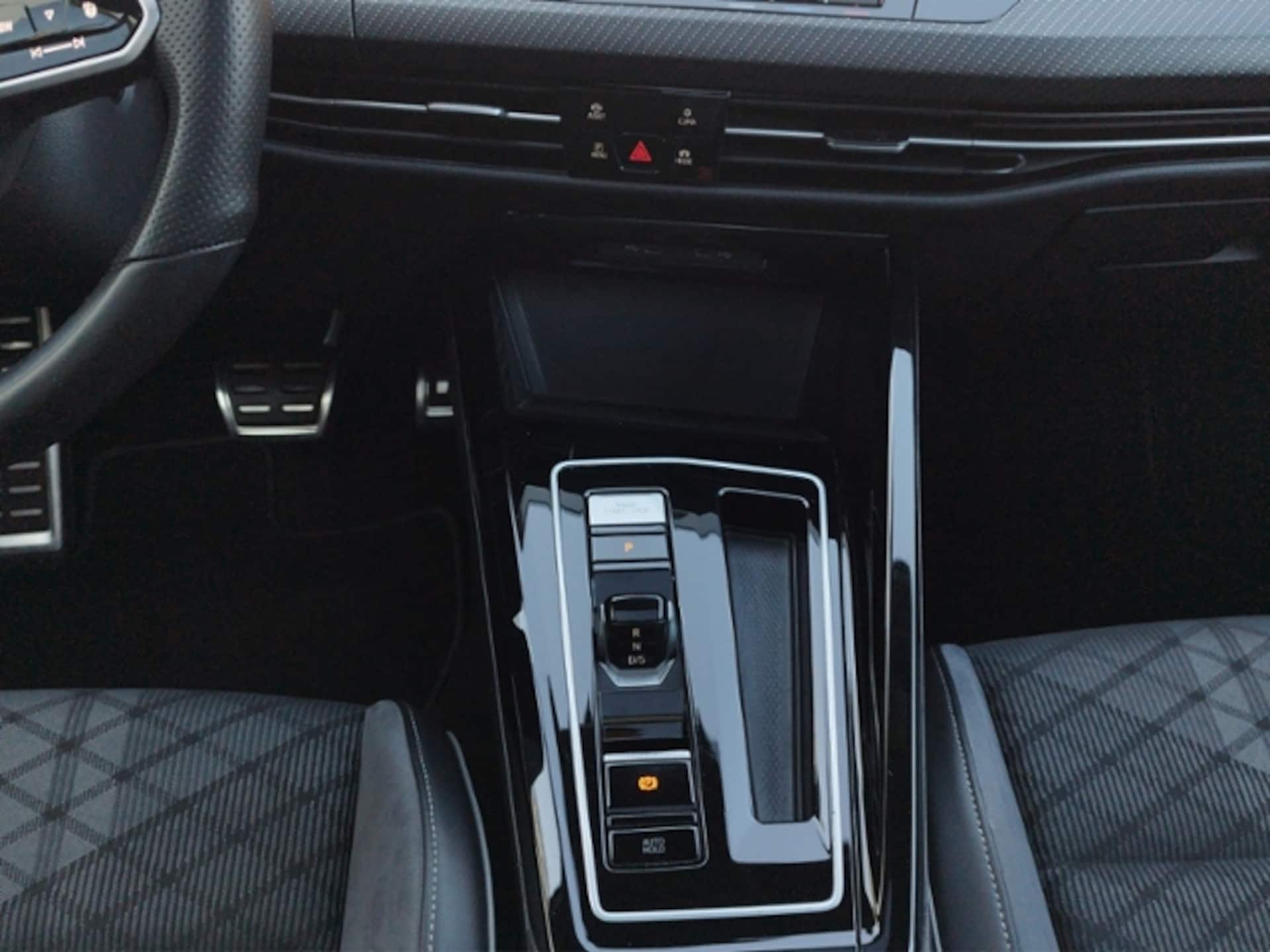 Volkswagen Golf Variant R-Line