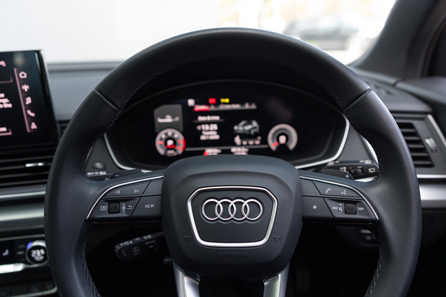 Image about Audi Q5 Sport 40 TDI quattro S tronic