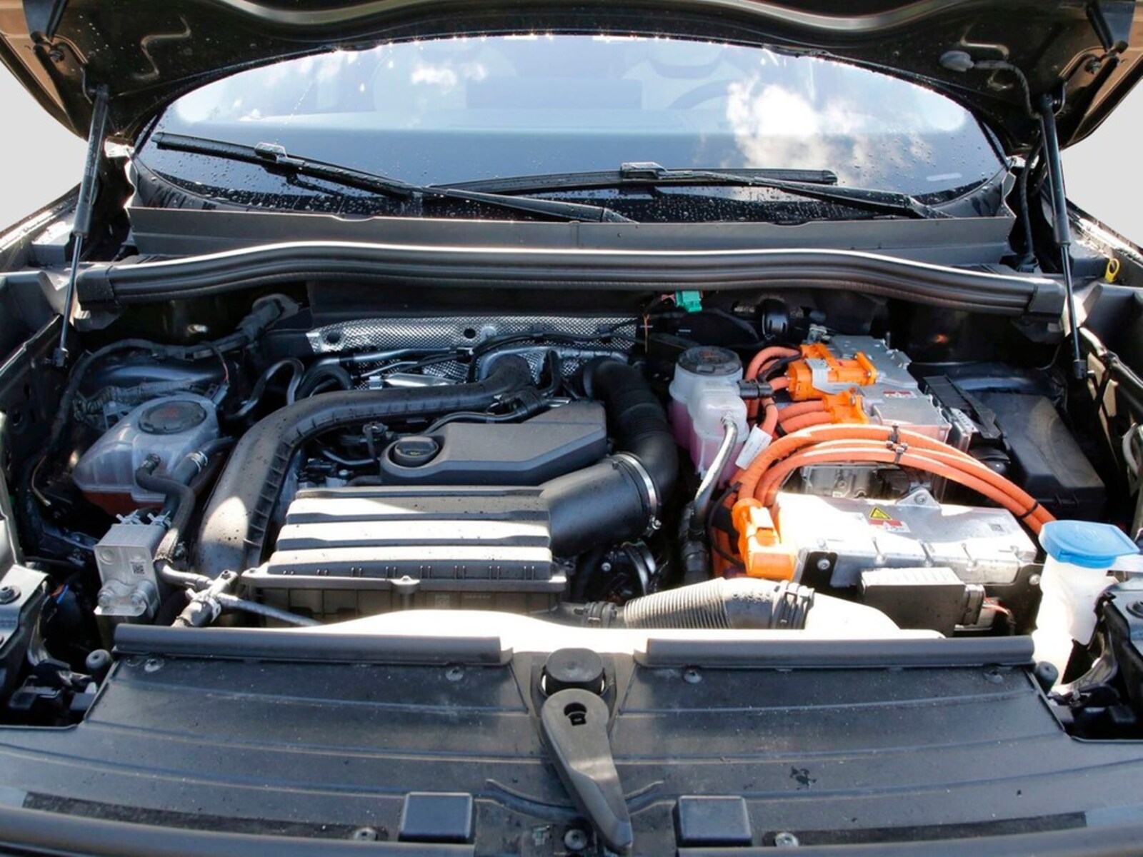 Volkswagen Tiguan – Bild 8