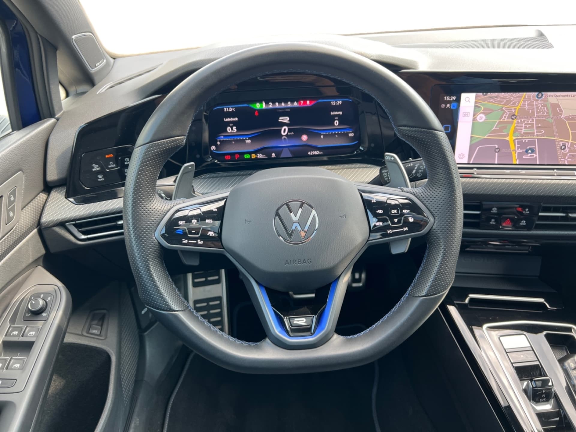 Volkswagen Golf Variant R