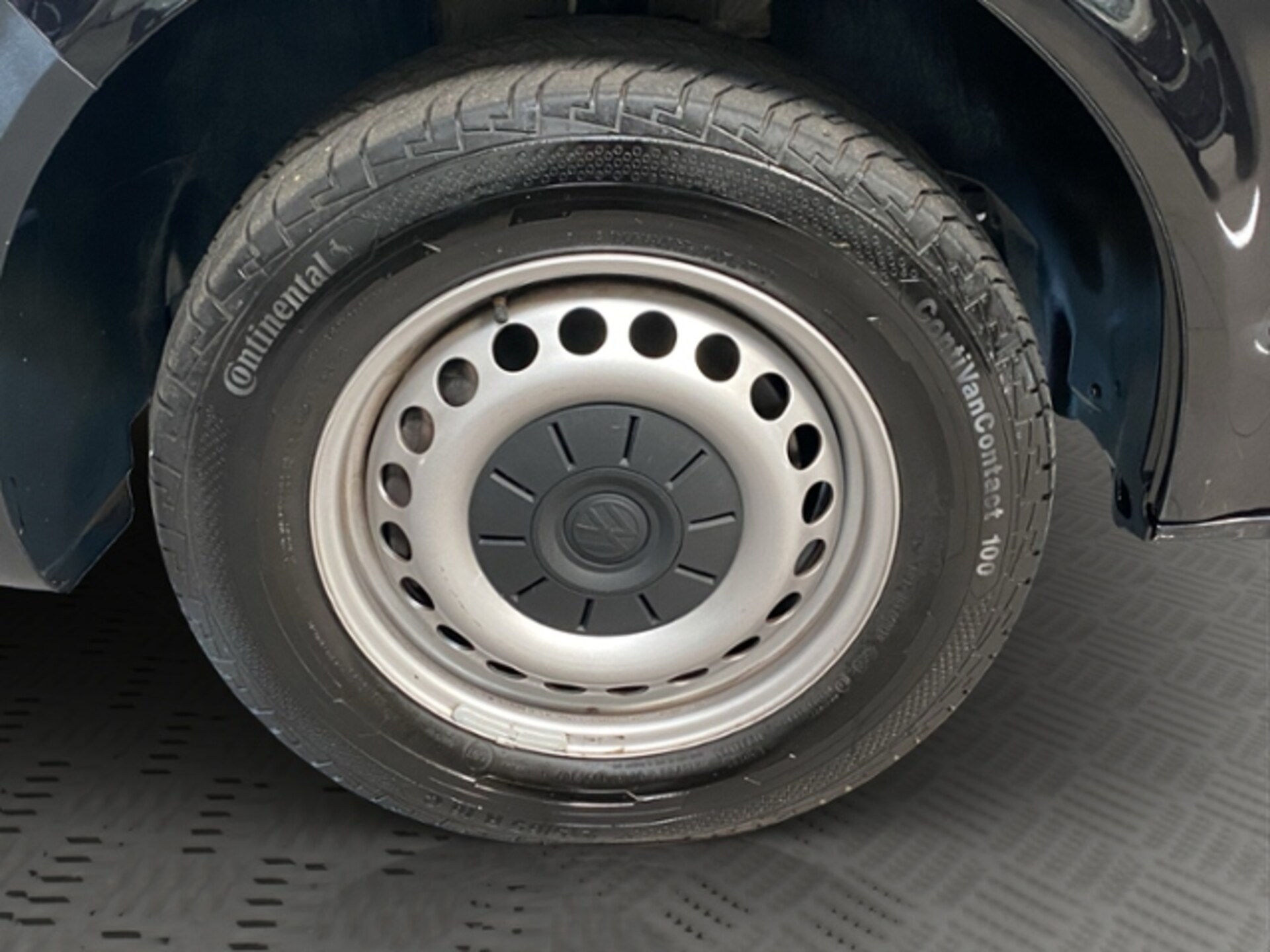 Volkswagen T6.1 Transporter Kombi langer Radstand