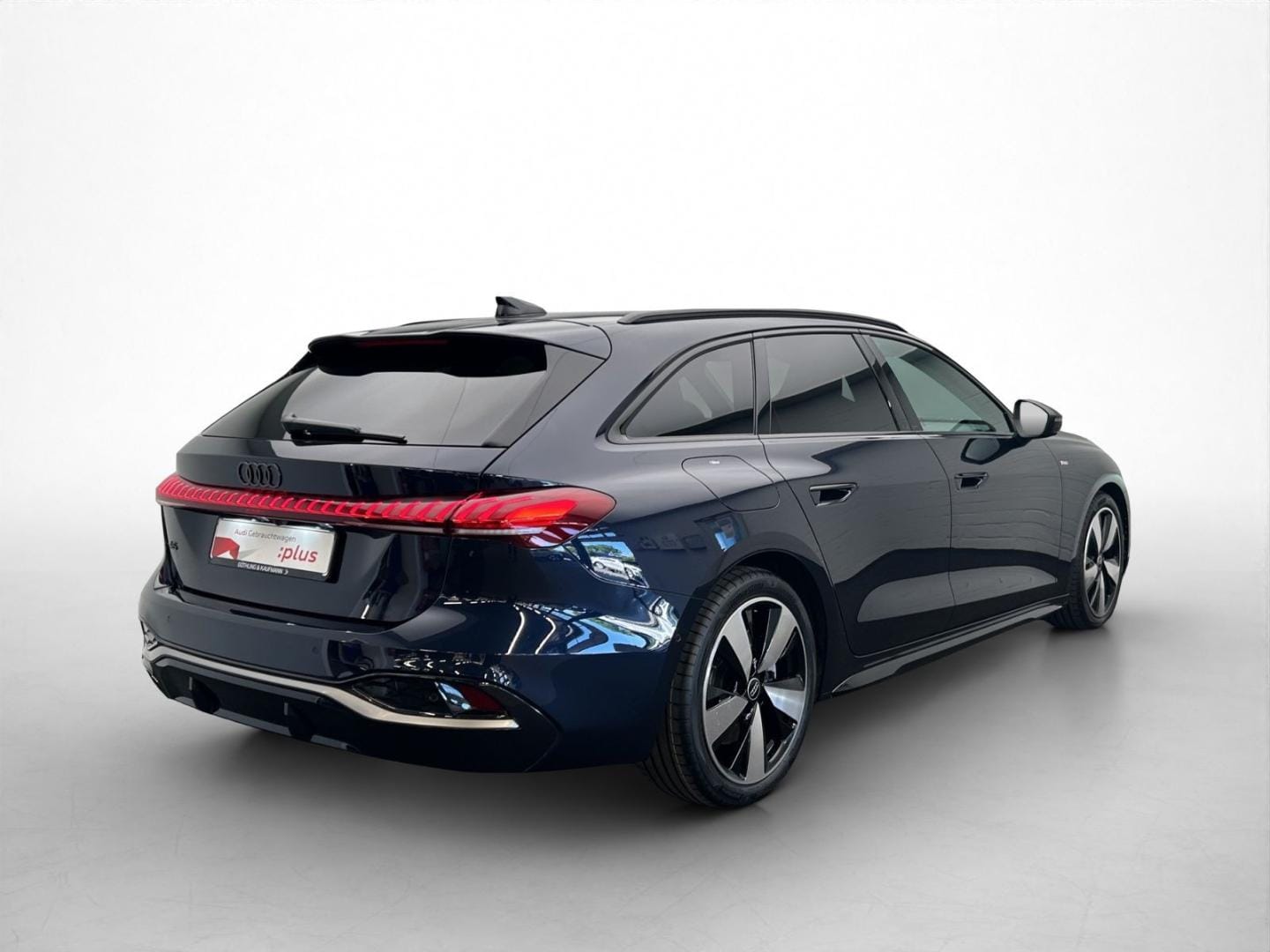 Bild über Audi A5 Avant TDI 150 kW S tronic - für weitere Informationen kontaktieren Sie den Audi Partner