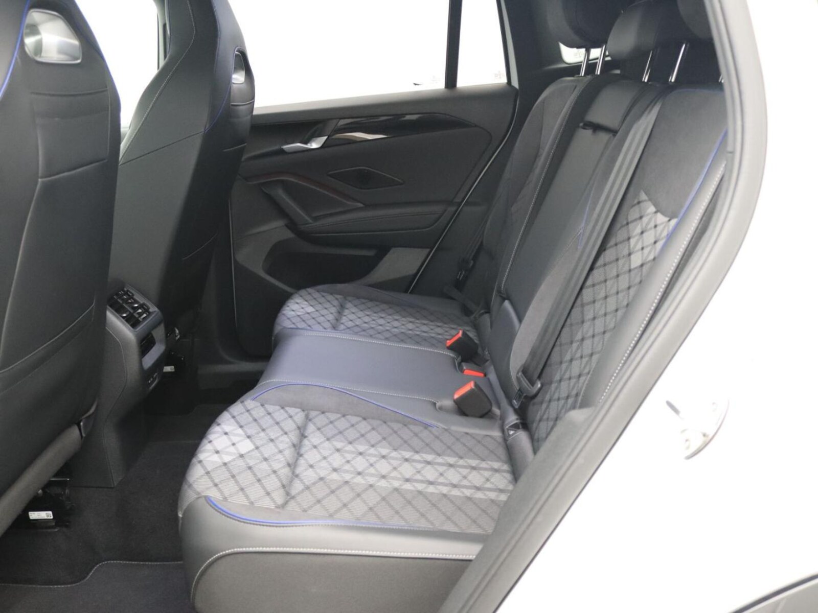 Volkswagen Tiguan – Bild 11