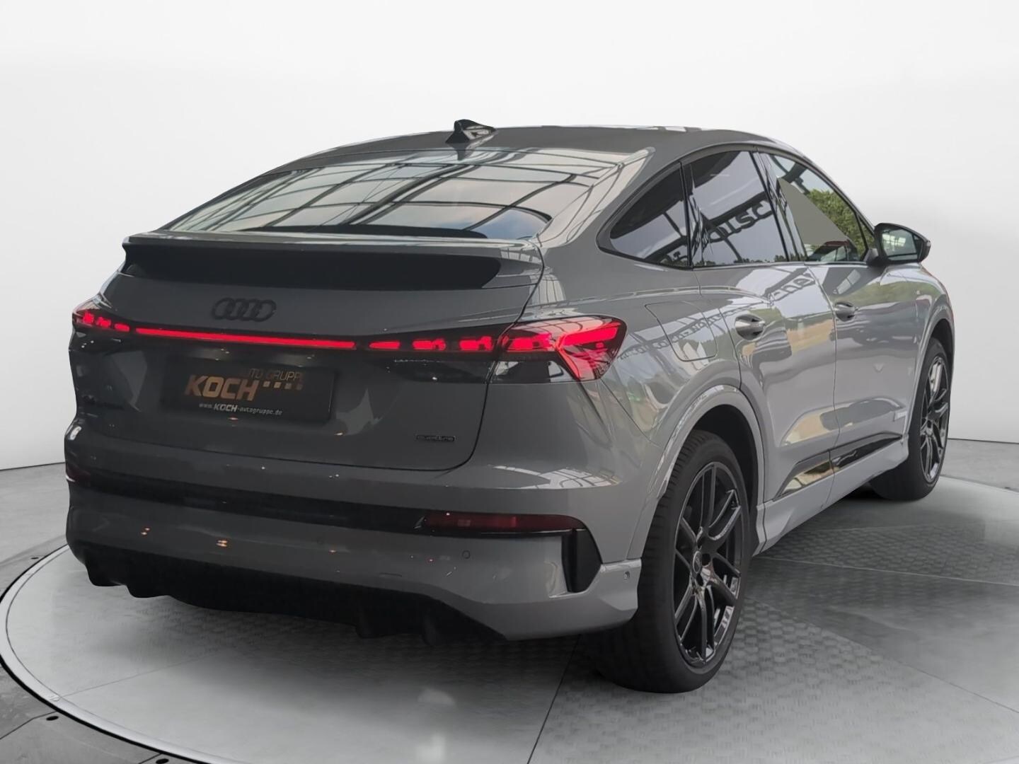 Bild über Audi Q4 Sportback e-tron e-tron quattro 220 kW - für weitere Informationen kontaktieren Sie den Audi Partner