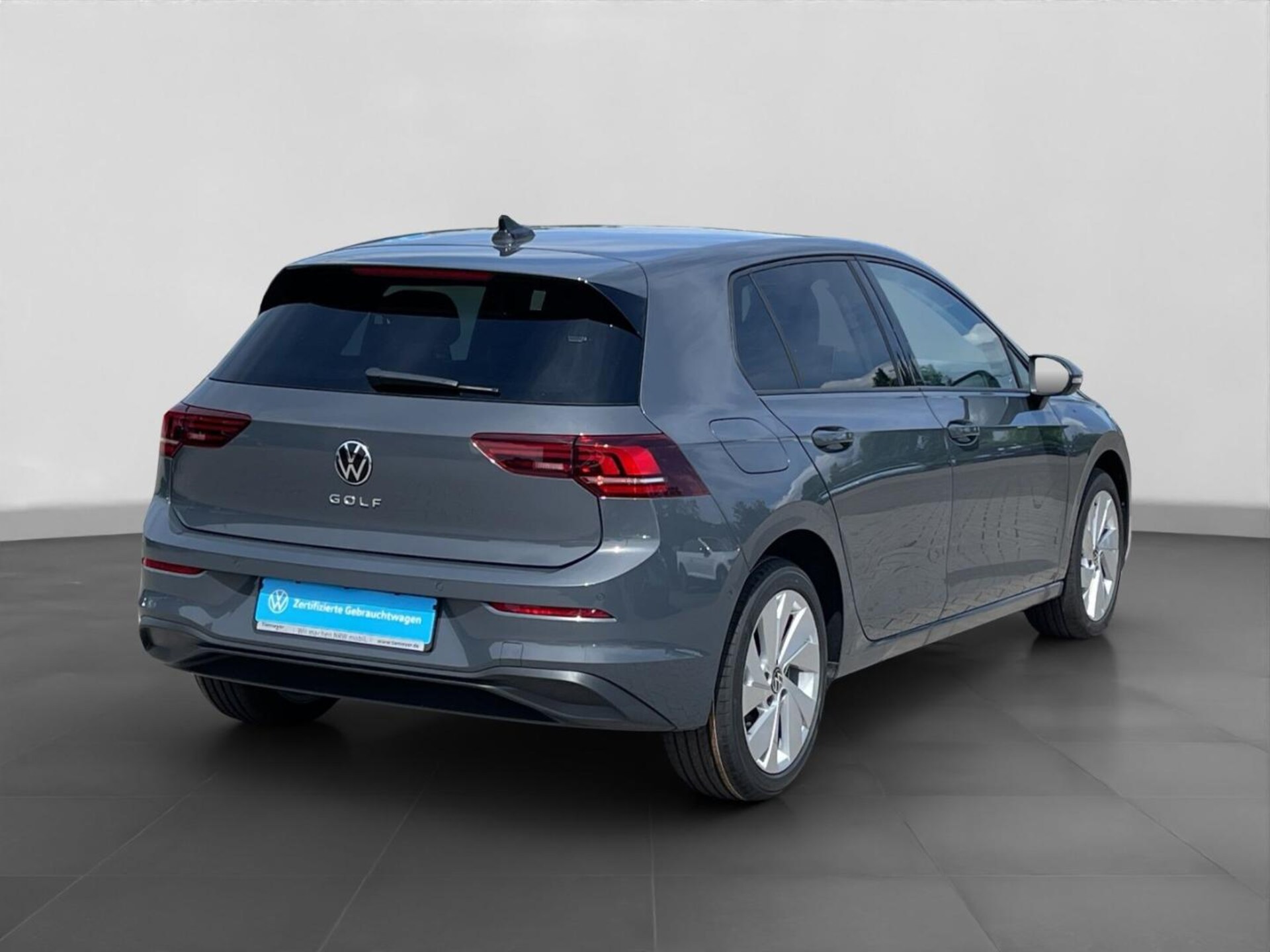 Volkswagen Golf Life