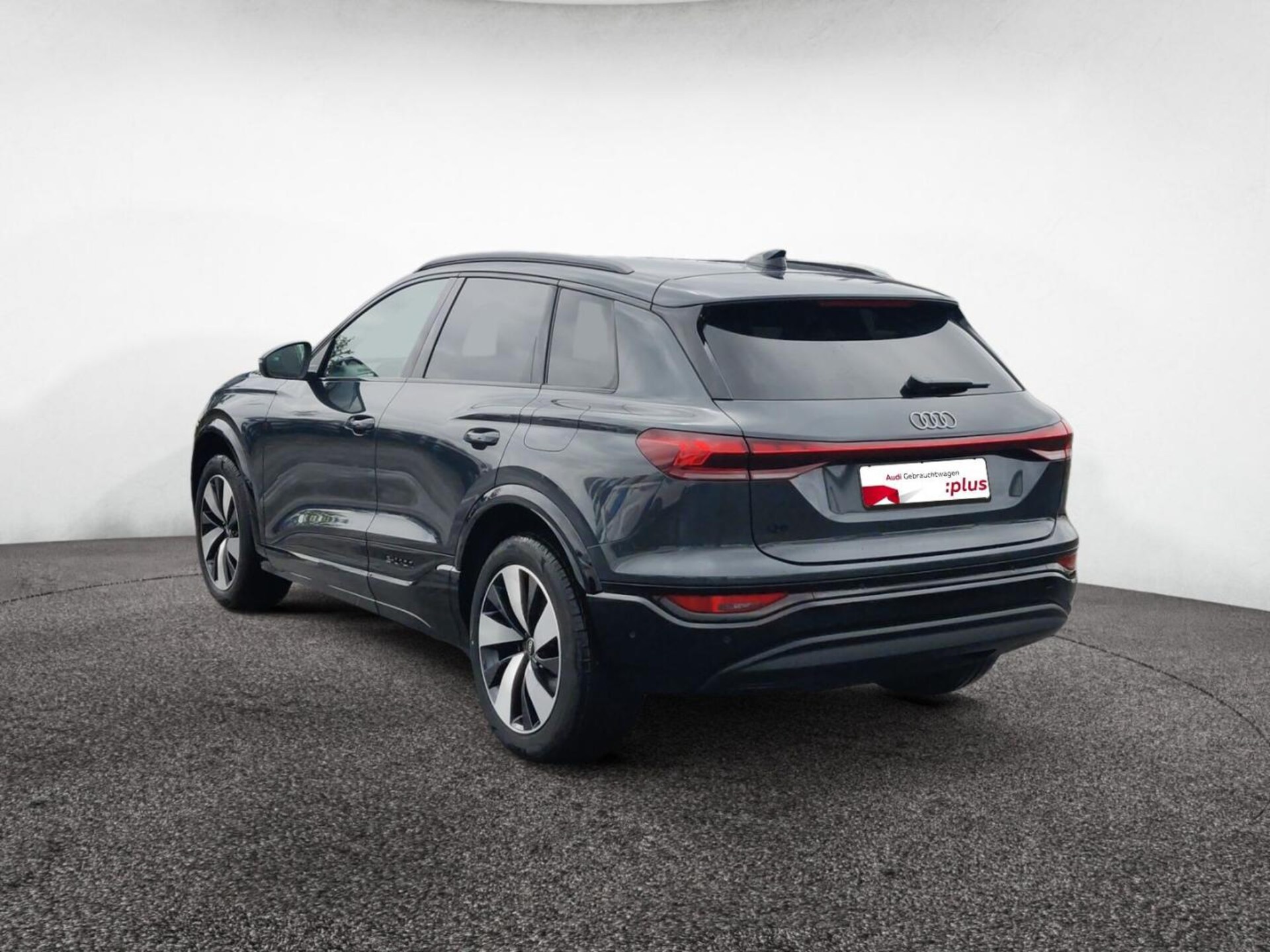 Audi Q6 SUV e-tron