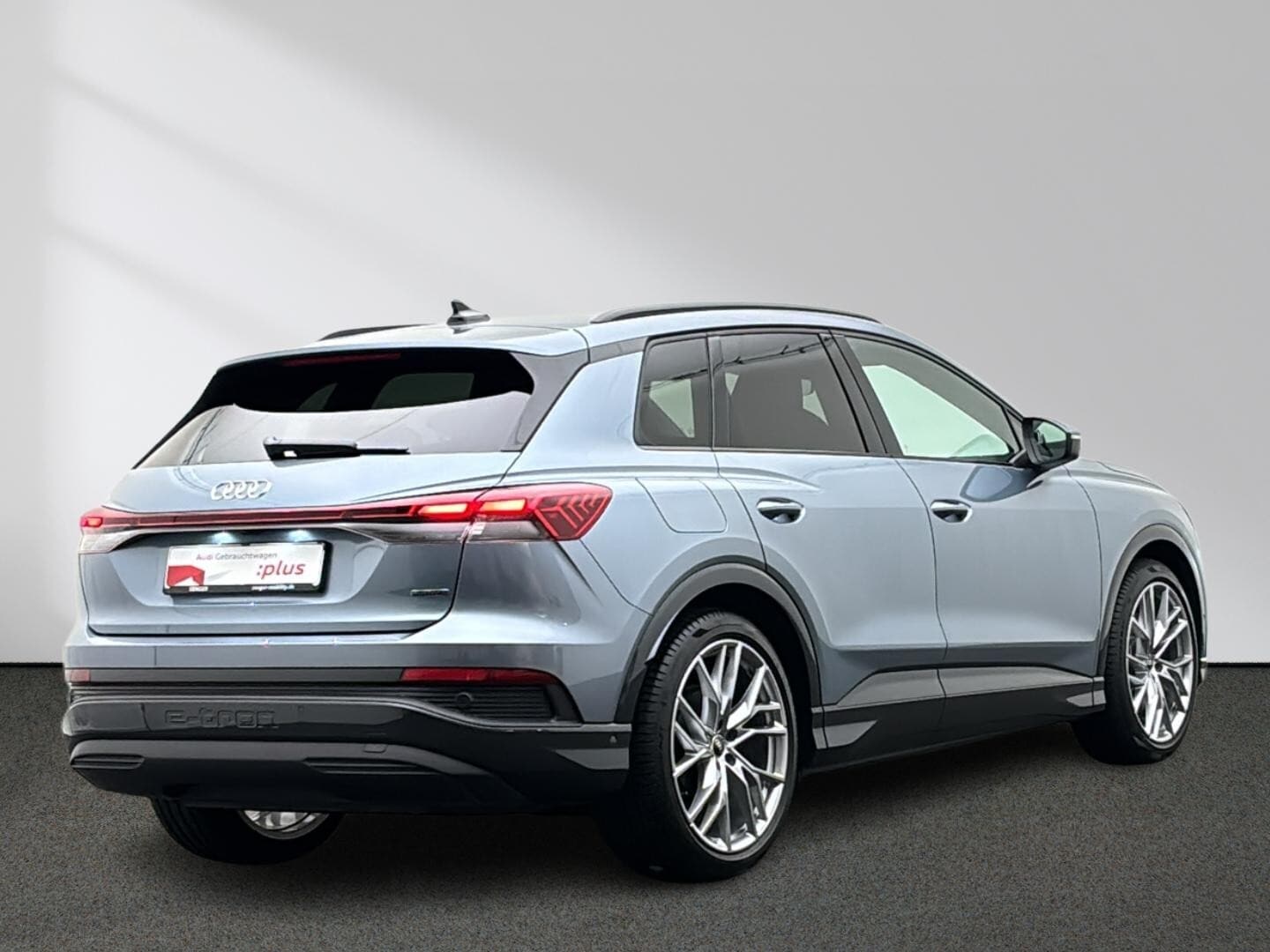 Bild über Audi Q4 e-tron 45 e-tron quattro - für weitere Informationen kontaktieren Sie den Audi Partner