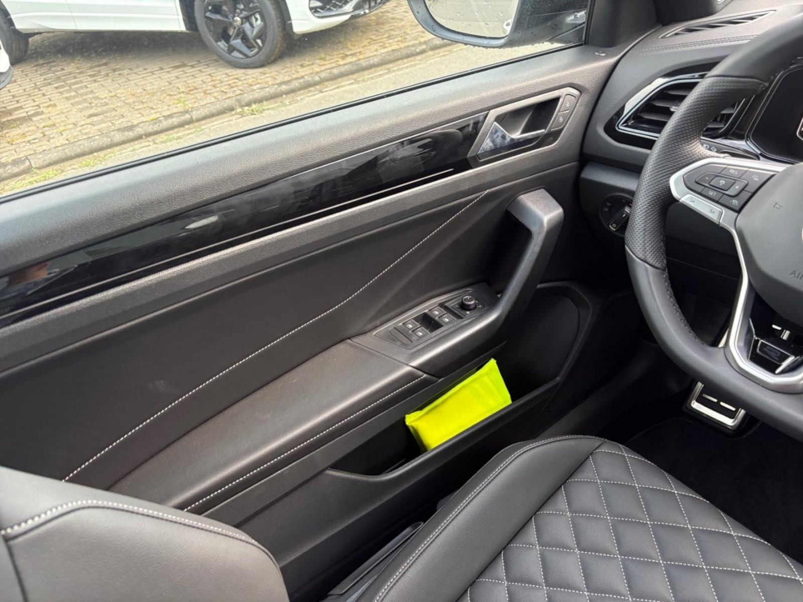 Volkswagen T-Roc Cabriolet – Bild 20