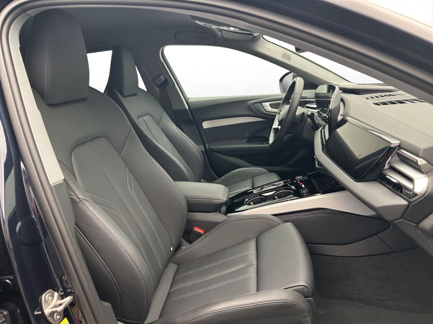 Bild über Audi A5 Avant TDI 150 kW S tronic - für weitere Informationen kontaktieren Sie den Audi Partner