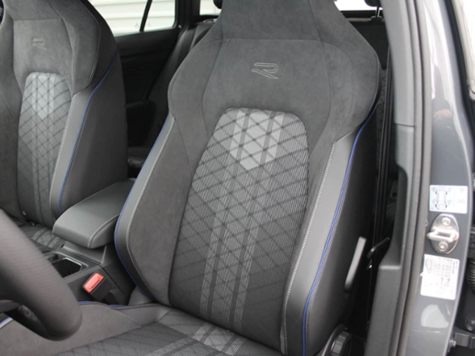 Volkswagen Golf Variant – Bild 9