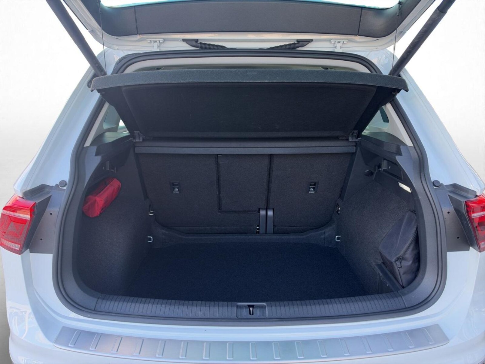 Volkswagen Tiguan – Bild 11