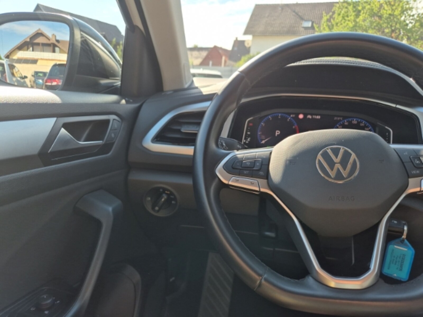 Volkswagen T-Roc – Bild 12