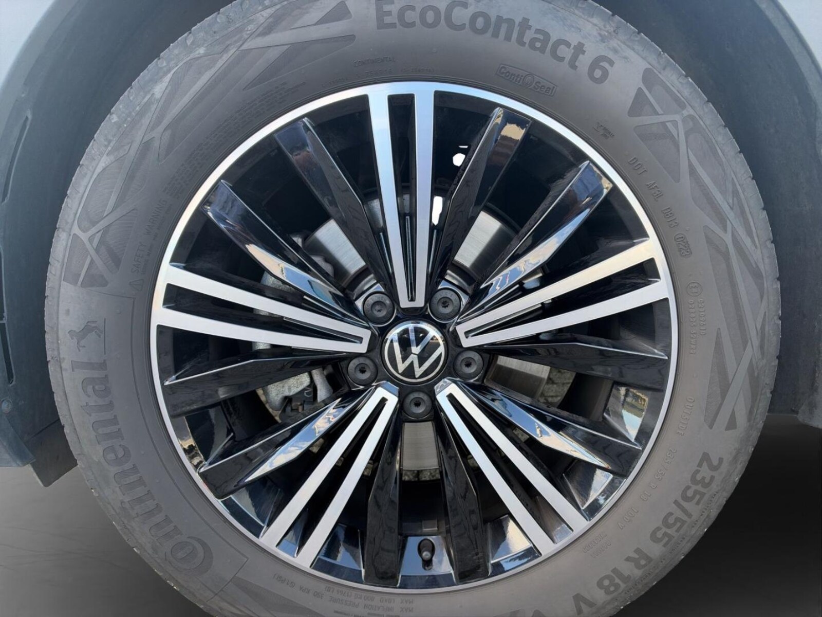 Volkswagen Tiguan – Bild 13