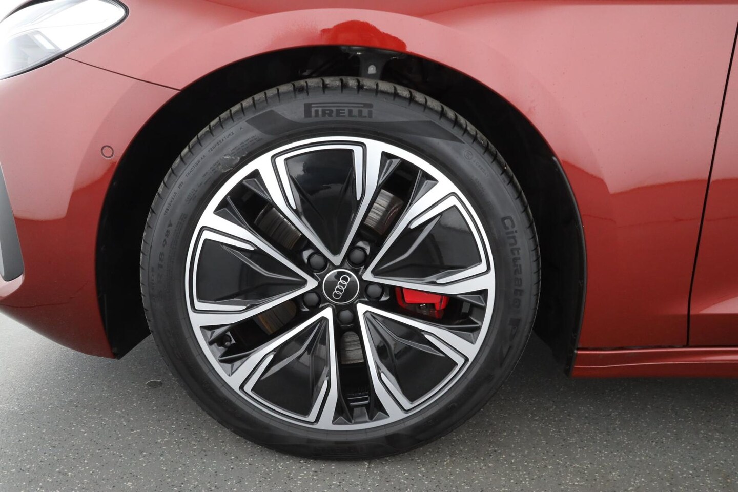 Bild über Audi A5 Avant TFSI 150 kW S tronic - für weitere Informationen kontaktieren Sie den Audi Partner