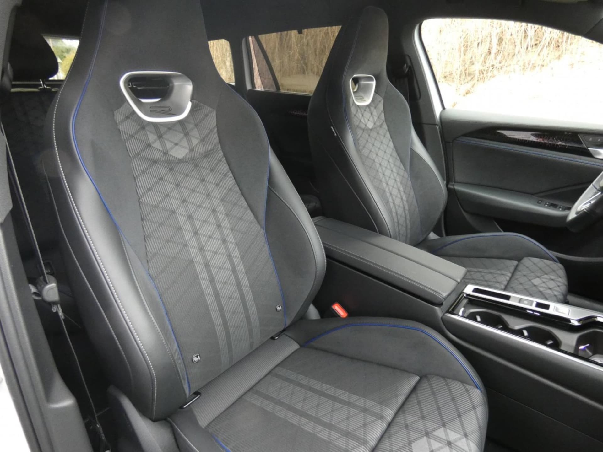 Volkswagen Passat R-Line