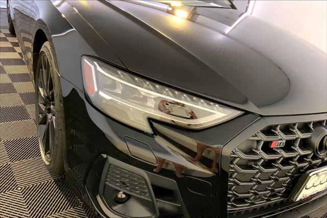 2025 Audi S8 Base - Photo 13
