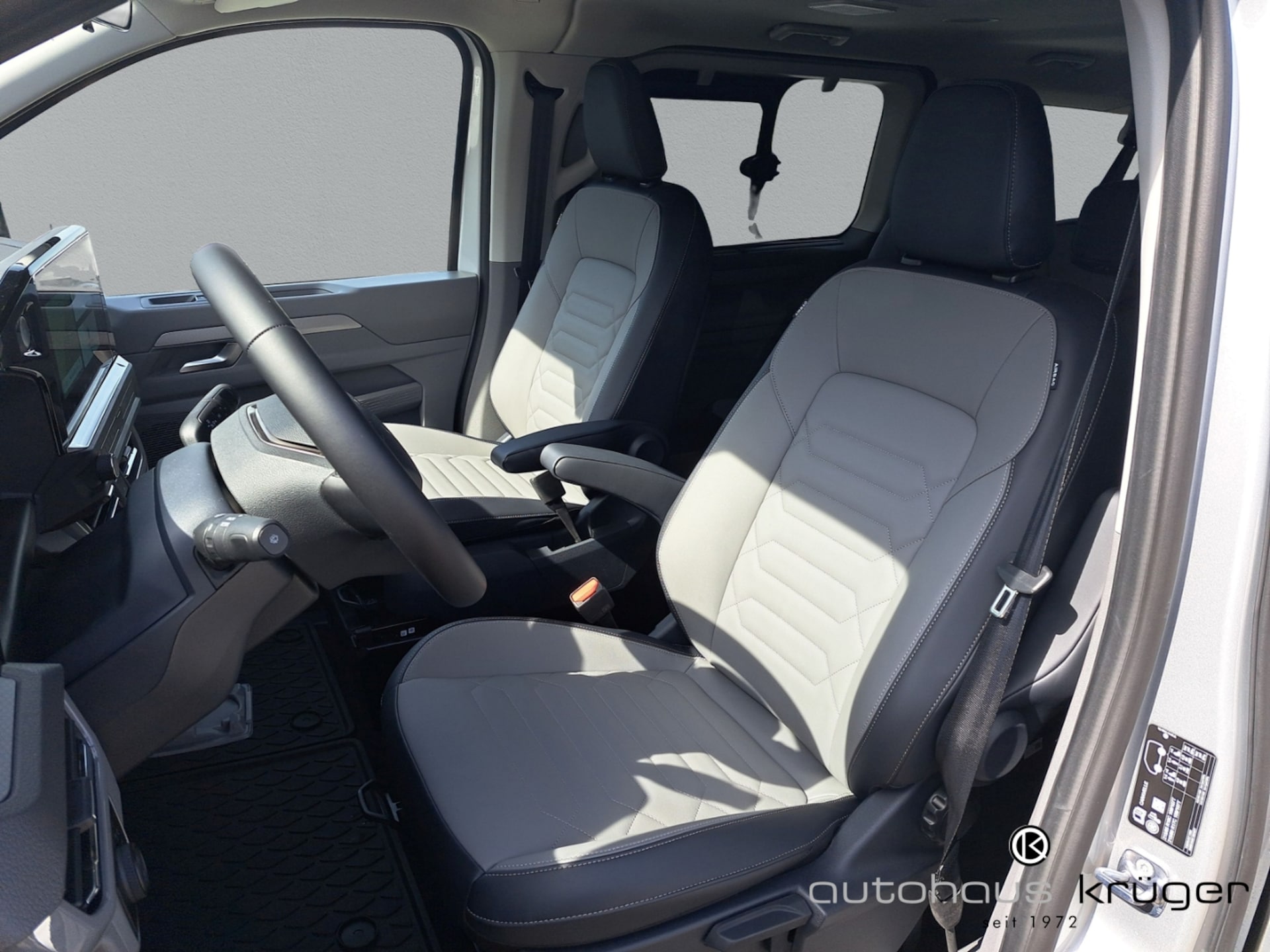 Volkswagen Caravelle langer Radstand Style