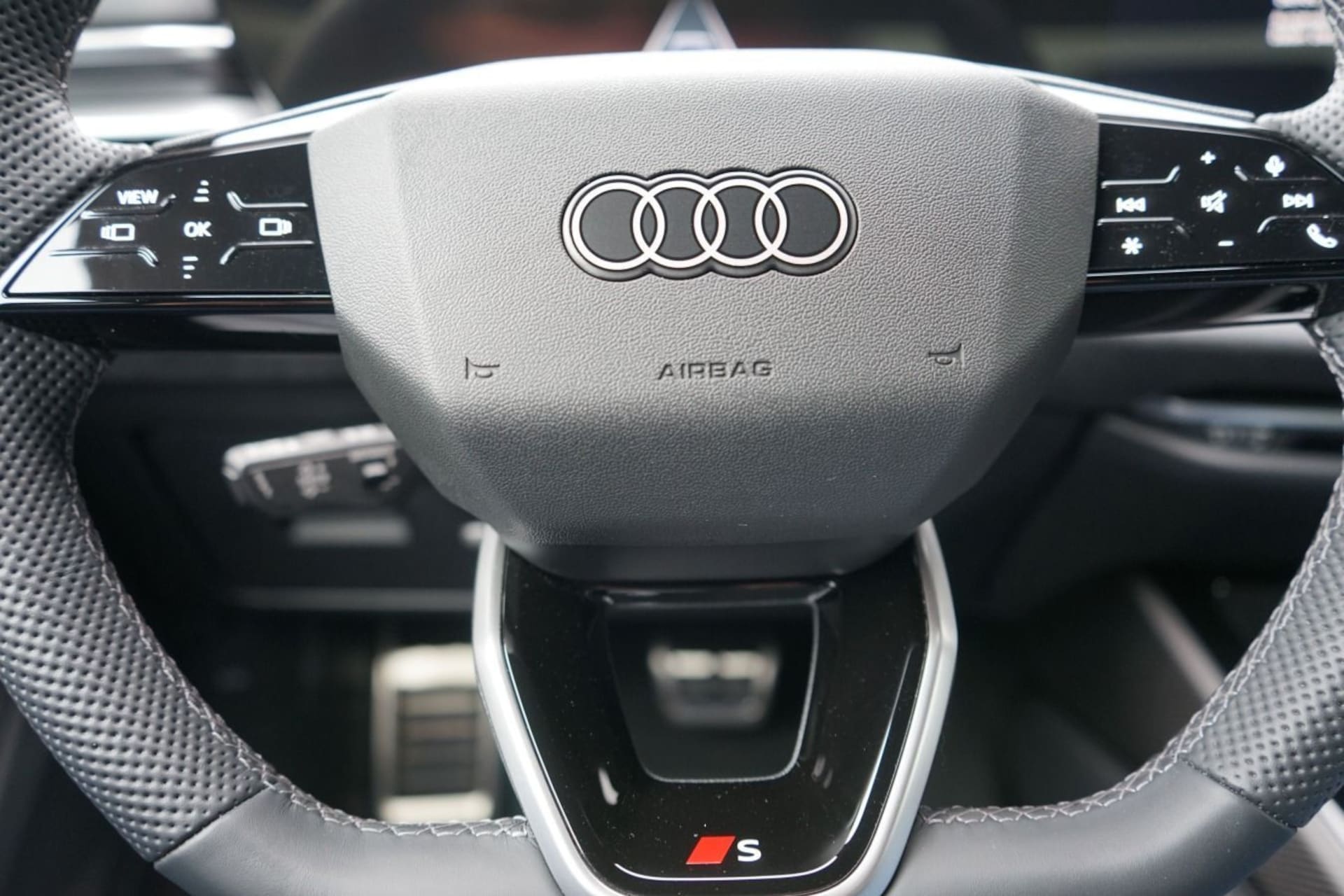 Audi A6 Limousine e-hybrid edition one