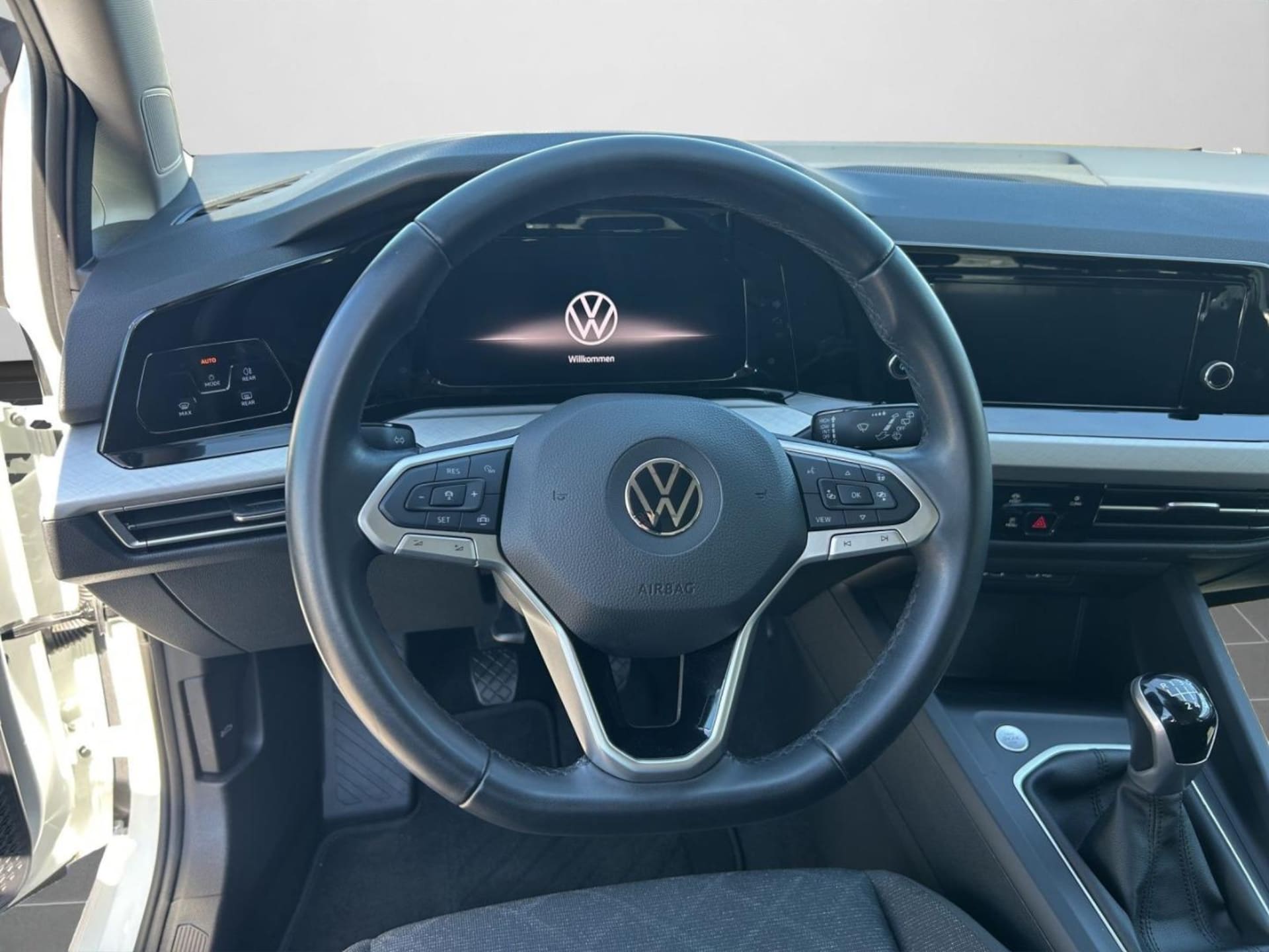 Volkswagen Golf Variant Life