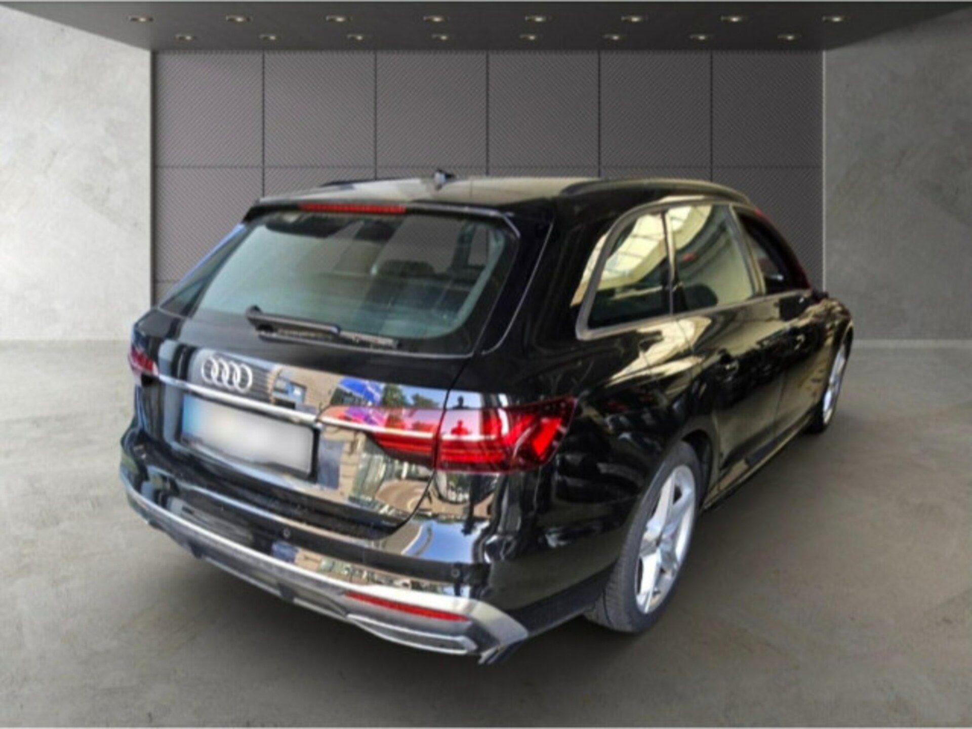 Audi A4 Avant S line