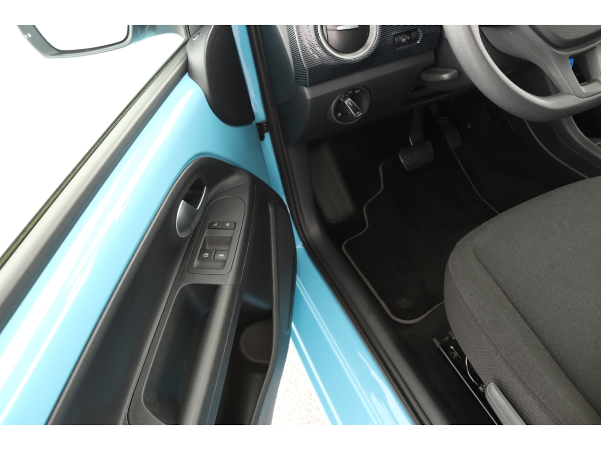 Volkswagen e-up!