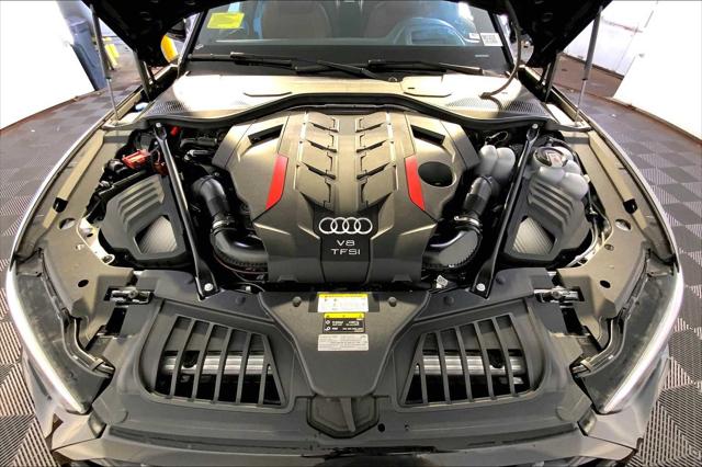 2025 Audi S8 Base - Photo 16